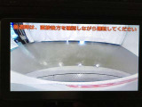 【バックモニター】駐車時に後方がリアルタイム映像で確認できます。駐車時や、夜間のバック時に大活躍♪