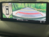 【360&deg;ビューモニター】専用のカメラにより、上から見下ろしたような視点で360度クルマの周囲を確認することができます☆死角部分も確認しやすく、狭い場所での切り返しや駐車もスムーズに行えます。