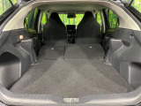 後席を格納すると、これだけの広さが!シーンに合わせたシートアレンジで、大きな荷物も積むことが出来ます♪