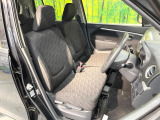 運転席シート廻りは使用感も少なく、良好な状態となっています。前オーナー様が丁寧に使っていたことがよくわかりますね。