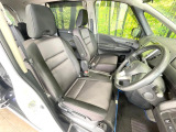 運転席シート廻りは使用感も少なく、良好な状態となっています。丁寧に使われていたことがよくわかりますね。