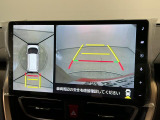 【パノラマモニター】車両周囲を上から見下ろしたような映像を表示。正確なモニタリングが可能になり、駐車時・幅寄せをアシストします!