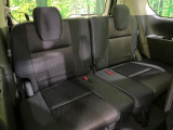 3列目シートはもちろん状態良好☆大人でもゆったりと座って頂けますので、大人数でのお出かけもラクラクです♪ご家族で、気の知れた仲間で、ドライブに行くのが楽しみですね♪