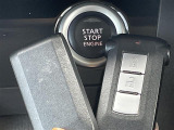 【スマートキー(エンジンスタートストップスイッチ)】スマートキー(電子キー)を持っていれば、スイッチを押すだけでエンジンをかけることができます!