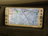 7インチナビを装備。タッチパネル式で使いやすく、目的地設定できます。お出かけもラクラクです。TVも視聴できます。
