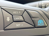 【クルーズコントロール】高速道路もラクラク走行。アクセルを離しても一定速度で走行ができ、長距離運転時の負担を軽減!加速・減速も簡単なスイッチ操作で調整できます。