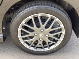 純正アルミホイール装着になります♪
