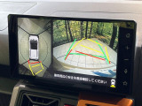 【パノラマモニター】専用のカメラにより、上から見下ろしたような視点で360度クルマの周囲を確認することができます☆死角部分も確認しやすく、狭い場所での切り返しや駐車もスムーズに行えます。
