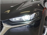 【LEDヘッドライト】省電力で長寿命の明るく運転しやすいLEDヘッドランプです。明るく照らすので暗い夜道からお客様を守ってくれます。お近くの広島マツダまでお越しください。