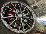 【純正19インチアルミホイール】外観にマッチした純正アルミホイールを装着しております。各種社外アルミホイールや、スタッドレスタイヤも取扱いしております。是非ご相談ください♪