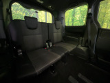3列目シートはもちろん状態良好☆大人でもゆったりと座って頂けますので、大人数でのお出かけもラクラクです♪ご家族で、気の知れた仲間で、ドライブに行くのが楽しみですね♪