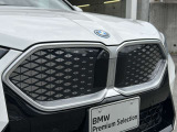 また、BMW正規認定中古車は、エマージェンシーサービスが自動付帯。24時間365日、皆様のカーライフをサポート致します。確かな安心のうえで、「駆けぬける歓び」をご堪能ください。