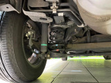 お車を安心してお乗りいただく為には、足回りの定期点検が欠かせません。サービスサポート(有償保証)では無料点検もご提供しており、安心のカーライフをお過ごしいただけるサポート体制が整っています。