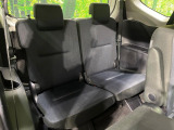 3列目シートはもちろん状態良好☆大人でもゆったりと座って頂けますので、大人数でのお出かけもラクラクです♪ご家族で、気の知れた仲間で、ドライブに行くのが楽しみですね♪