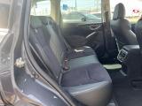 後部座席も気になるようなキズ・汚れやへたり等、大きなダメージはなく、良好な状態です。