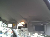 女性の方は必見!運転席と助手席のサンバイザー裏にバニティミラーが付いてます!身だしなみチェックに役立ちます。