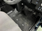 嬉しい純正フロアマット付き♪ 状態も良好です(^^♪