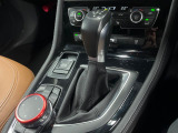●MTモード付きAT:通常は自動でおこなわれる変速(ギアチェンジ)をドライバーの操作によって意図的に変えられるシステムです。より一層普段のドライブをお楽しみいただけます!