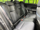 後部座席も気になるようなキズ・汚れやへたり等、大きなダメージはなく、良好な状態です。