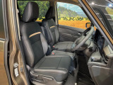 運転席シート廻りは使用感も少なく、良好な状態となっています。丁寧に使われていたことがよくわかりますね。