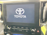 【純正9型ナビ】人気の純正ナビを装備しております。ナビの使いやすさはもちろん、オーディオ機能も充実!キャンプや旅行はもちろん、通勤や買い物など普段のドライブも楽しくなるはず♪