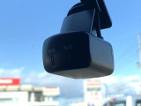 【ドライブレコーダー】時間に合わせた情報をしっかりと録画録音いたします。運転に際してのトラブルや事故などの映像もしっかりと録音録画いたします。