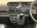 オーディオ、エアコン付