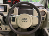ステアリングも使用感が少なく、きれいな状態となっております♪