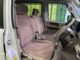 運転席シート廻りは使用感も少なく、良好な状態となっています。丁寧に使われていたことがよくわかりますね。