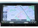 カロッツエリアメモリーナビ装備!!TV視聴(フルセグ対応)やCD、DVD再生の 、Bluetoothにも対応しています。