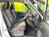 運転席シート廻りは使用感も少なく、良好な状態となっています。前オーナー様が丁寧に使っていたことがよくわかりますね。