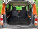 後席を格納すると、これだけの広さが!シーンに合わせたシートアレンジで、大きな荷物も積むことが出来ます♪