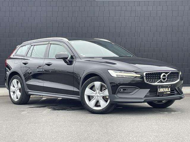 ボルボ V60クロスカントリー 
