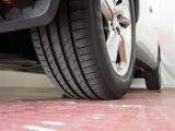 新品のタイヤに交換済みです。