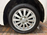 純正アルミホイールです。