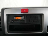ラジオが標準装備されています。