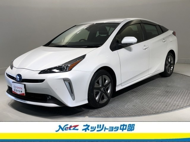 トヨタ プリウス 