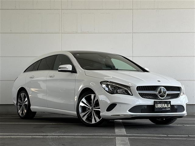 CLAシューティングブレーク CLA220 4マチック 4WD 4WD サンルーフ