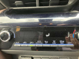 オートエアコンなので、お好みの温度に設定するだけで車内を快適空間にしてくれます。