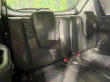 3列目シートはもちろん状態良好☆大人でもゆったりと座って頂けますので、大人数でのお出かけもラクラクです♪ご家族で、気の知れた仲間で、ドライブに行くのが楽しみですね♪