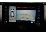 パノラミックビューモニターでクルマの周囲の確認が出来て安心です。