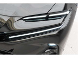 LEDヘッドライトです。デザイン性がよくとても明るいので、夜間の走行や悪天候でも安心です。しかも長寿命!