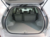 ワゴンならではの広々としたラゲージスペースを備えています。ライフスタイルに合わせていろいろな物を積み込めます!