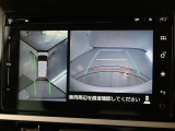 パノラミックビューモニター付きです。車両を上から見たような映像をディスプレイオーディオ画面に表示。運転席からの目視だけでは見にくい、車両周辺の状況をリアルタイムでしっかり確認できます。
