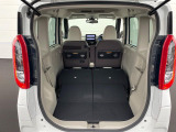 後席を格納すると、これだけの広さが!シーンに合わせたシートアレンジで、大きな荷物も積むことが出来ます♪