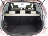広々としたラゲージスペースを備えています。大きなものや長さのある荷物もしっかりと積み込めます。