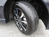 タイヤは ブリヂストン 7分山程度がついています。