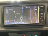 純正ナビを装備。タッチパネル式で使いやすく、お出かけもラクラクです。