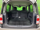 後席を格納すると、これだけの広さが!シーンに合わせたシートアレンジで、大きな荷物も積むことが出来ます♪