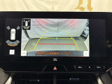 バックモニターで、後方を確認しながら安心して駐車することができます。運転初心者も熟練者も必須の機能ですよ!